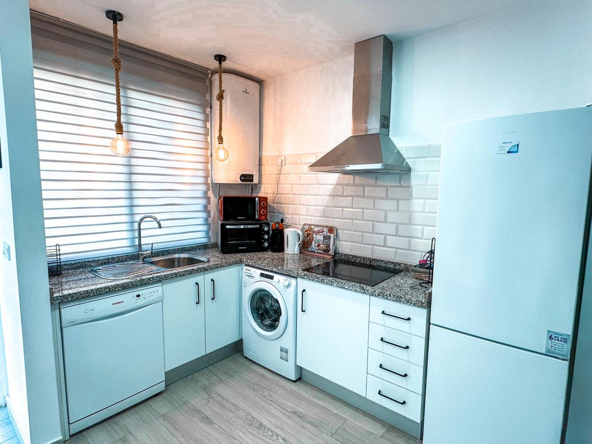 A&M Apartamento En Nervion Севилья Экстерьер фото